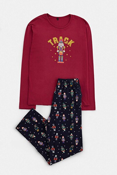 Trendyol Collection Burgundy Regular Fit Christmas Themed Knitted Pajama Set ...