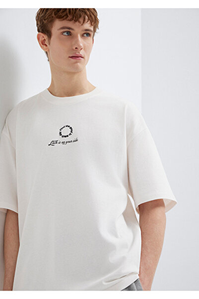 Mavi Tricou Luck Is In Your Side cu imprimeu Ecru supradimensionat / Larg cro...
