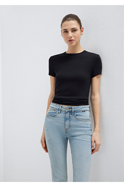 Mavi Schwarzes Basic-T-Shirt mit tailliertem Schnitt 1613081 -900