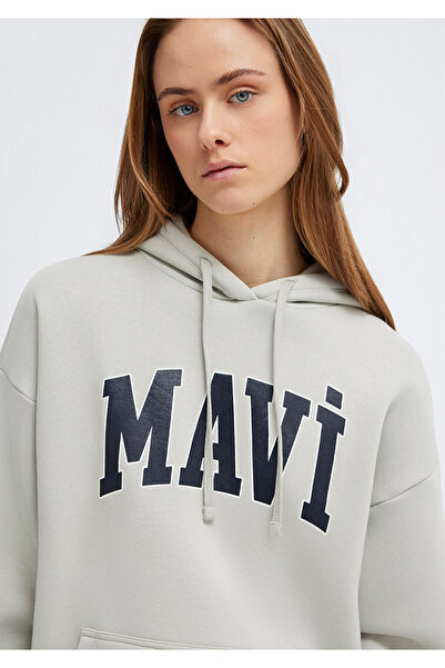 Mavi Logo Baskılı Kapüşonlu Gri Sweatshirt 1600361-34322