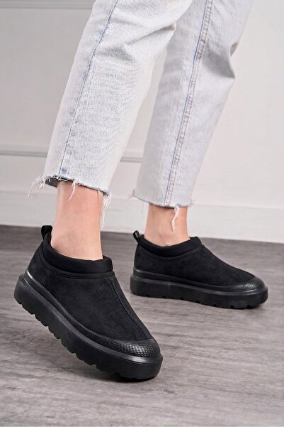 İmerShoes Ежедневни дамски ботуши, черни, с дебел ток, шарена подметка и коже...