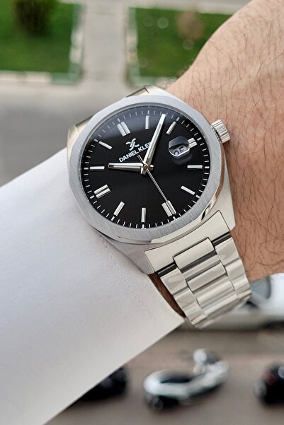 Daniel Klein Men's Wristwatch with Black Dial and Silver Color Strap, Gift Boxed
