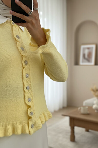 Modamorfo Buttoned Cardigan with Ruffles on the Front and Skirt - Light Yellow