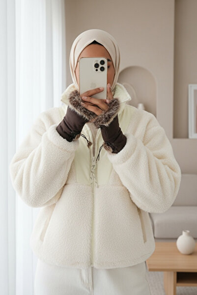 Modamorfo Plush Coat with Lined Pockets and Front Zipper - Ecru