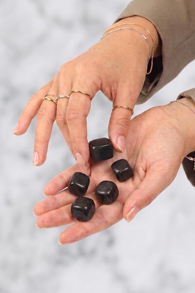 Taş Sandığı Shungite Taşı Kütle - Küçük Boy