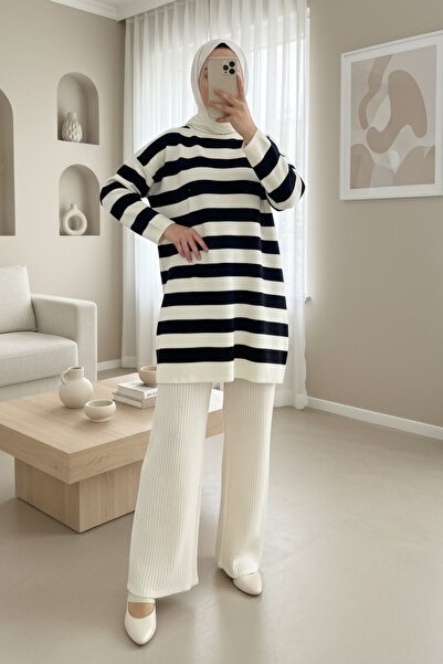 Modamorfo Bicycle collar side striped knit tunic -black