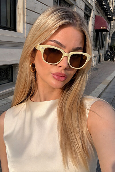 Chunky Frame Ogıyanı Cream Unisex Geometric Sunglasses