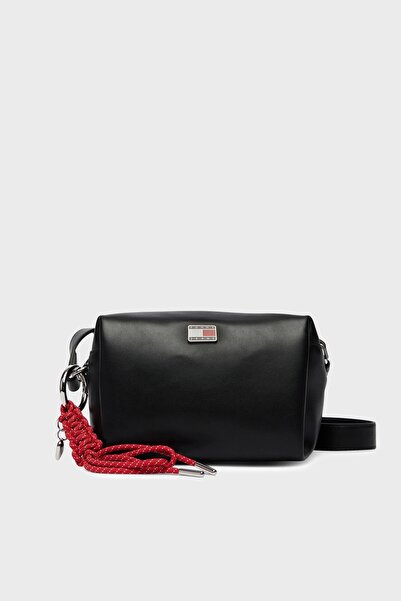Tommy Hilfiger Women's Black Shoulder Bag with Brand Logo, Suitable for Daily...