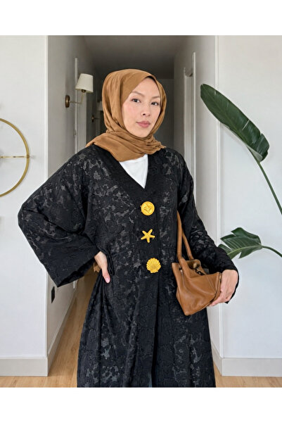 Moda Misali Jakarlı Kimono Yelek Gold Aksesuarlı