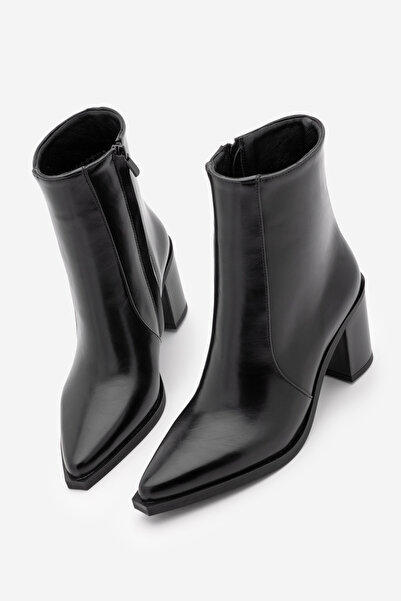 Marjin Damenstiefel mit spitzer Zehenpartie und Reißverschluss und dickem Abs...
