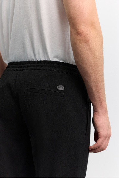 Avva Erkek Siyah Beli Lastikli Bağcıklı Duble Paça Jogger Relaxed Fit Pantolon E003000