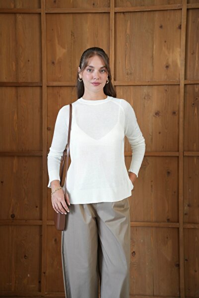ZS Zey Studio Women's White Crew Neck Long Sleeve Slim Knitwear