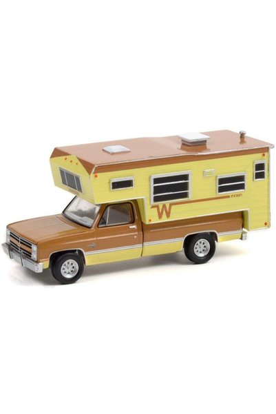 Generic Brand 1:64 1986 Chevy Silverado with Winnebago – Diecast Car with Syn...
