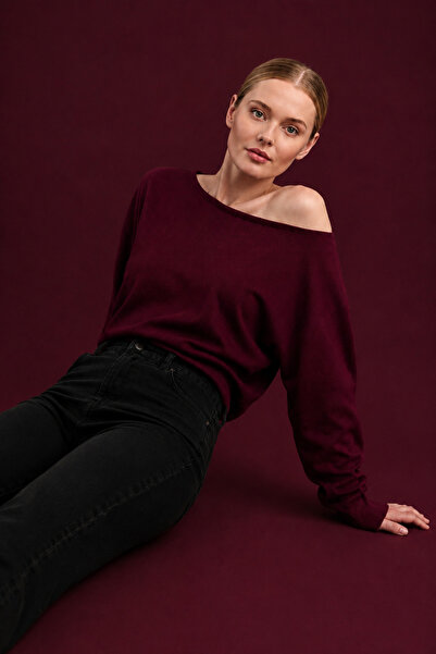 Gülce moda Kadın İnce Merserize Asimetrik Kesim Kayık Yaka Triko Kazak