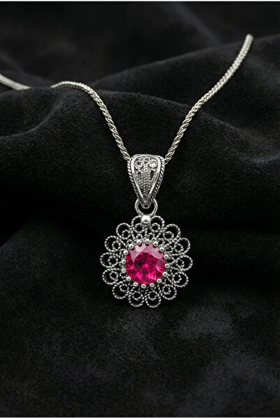 Roza Silver 925 Ayar Temmuz Yakut Doğum Taşı Çiçek Motifli Telkari Gümüş Kolye