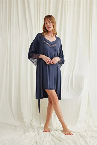 SS HOME CONCEPT Low-Cut Collar and Lace Sleeves Dressing Gown Set
