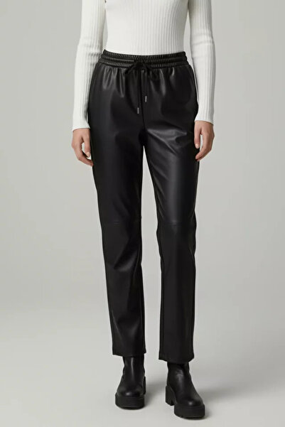 TOZLU Women's Plus Size Elastic Waist Faux Leather Trousers with Inner Lining