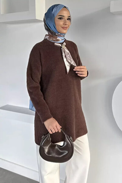 TOZLU Gülseli Crew Neck Hijab Knitwear Tunic with Scarf and Brooch Detail