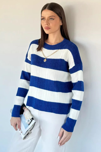 TOZLU Gülseli Women's Knitted Sweater with Necklace