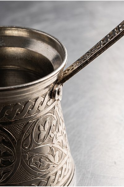 Mijja 490 ml Traditional Embossed Cast Steel Induction Compatible Turkish Coffee Pot for 6-8 People