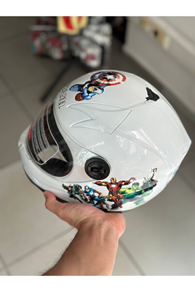 Palas Motor BOYA KUSURLU ÇOCUK KASKI / TEPESİNDE BOYA KUSURU MEVCUTTUR 5-10 Y...