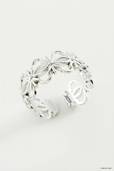 ZERO LAND Zngzrmll Flower Metal Ring (14441) Silver Color