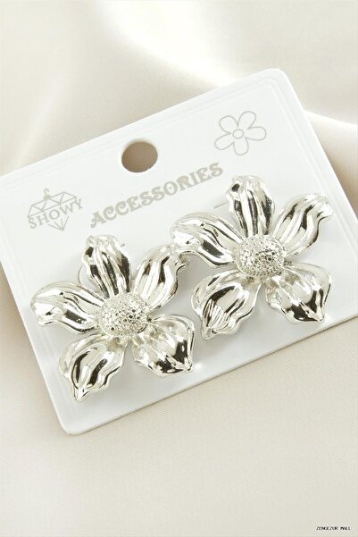 ZERO LAND Zngzrmll Daisy Metal Earrings (54536) Silver Color
