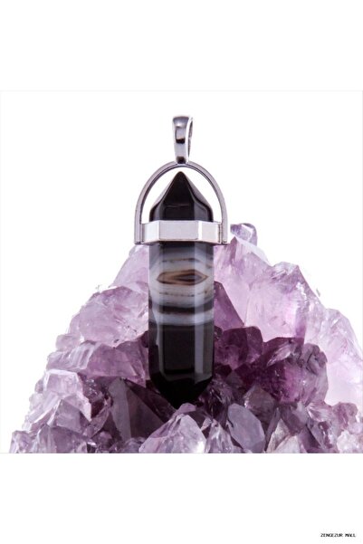 ZERO LAND Zngzrmll Agate Point Pendant (61111) Black Tip