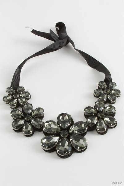 ZERO LAND Ilkestor Daisy Stone Collar (34051) Necklace Anthracite