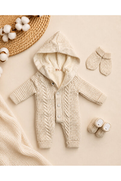 a baby Selani̇k Knitted Lamb Fleece Lined Jumpsuit + Booties + Gloves