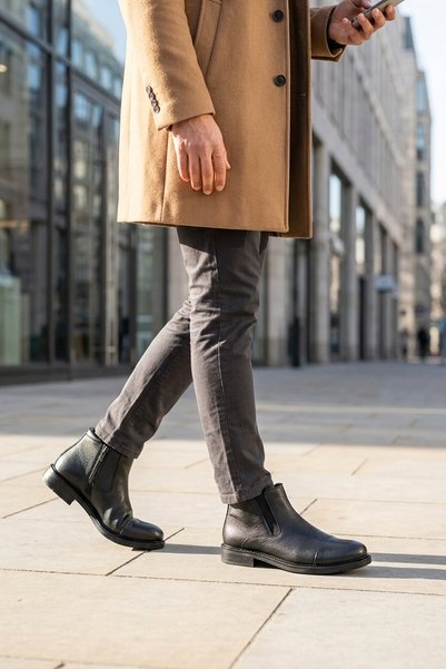 GRADA Black Natural Printed Genuine Leather Men's Boots with Fur Plush Lining Zippered and Elastic Classic Casual Winter Men's Real Leather Boots