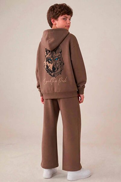 Riccotarz Erkek Çocuk Önü ve Arkası Kurt Çizim Baskılı Kapüşonlu Sweatshirt Kahverengi Eşofman Takım