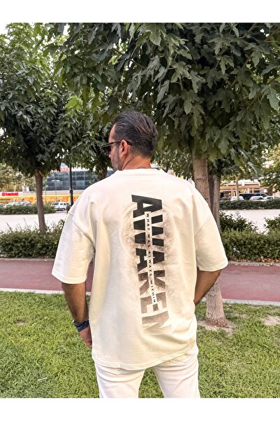 Erkek Ekru/Beyaz Özel Tasarım Awaken Baskılı Yarım Oversize Tişört
