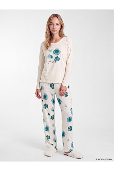 LC Waikiki Lcw Dream Ecru Crew Neck Floral Women's Pajamas Set