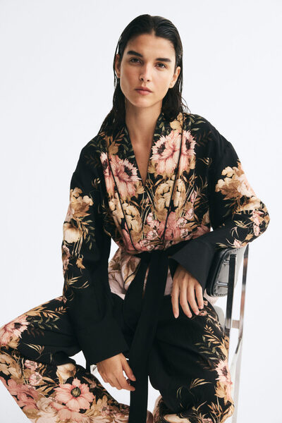H&M Viskoz Karışımlı ve Kuşaklı Ceket
