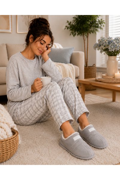 MOON CLOUD Unisex Sıcak Tutan Rahat Peluş Kapitone Ev Terliği Ev Botu Kışlık Yumuşak Taban Ev Botu ZYN263