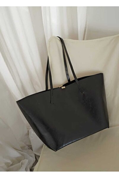Askora Large Size Women's Shoulder Bag with Metal Accessories