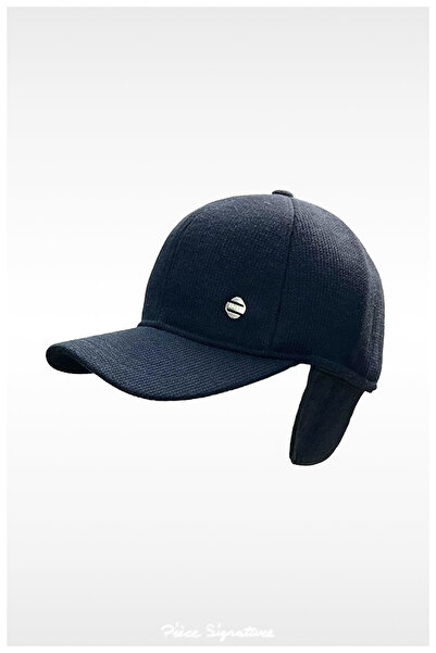 PIECE SIGNATURE Șapcă de golf cu insignă, cu apărători pentru urechi, cu flee...