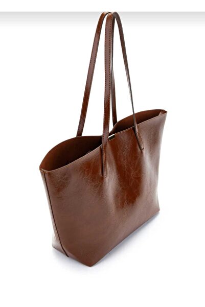 Askora Large Size Women's Shoulder Bag with Metal Accessories