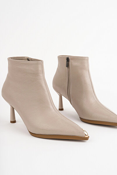 bakac store Women's Beige Leather Heeled Boots with Toe Pad Detail