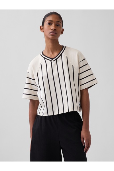 GAP Kadın Kırık Beyaz OuiGap Heavyweight Crop T-Shirt