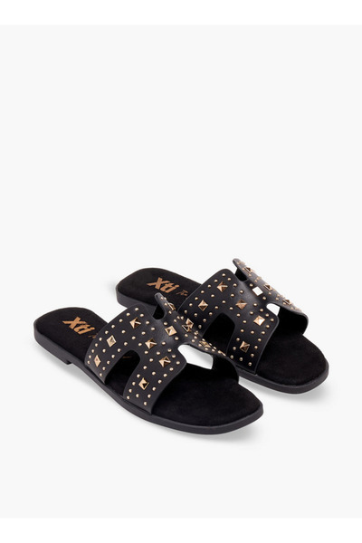 XTI Women Metallic Accent Sandals