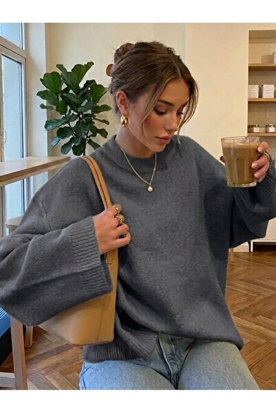 TUMA Women's Crew Neck Butter Yellow Oversized Knitwear Sweater Tuma1972