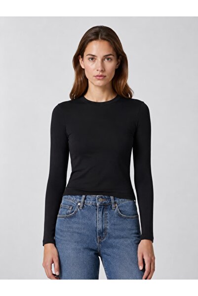 ALLWIN Women's Massi Crew Neck Basic Blouse