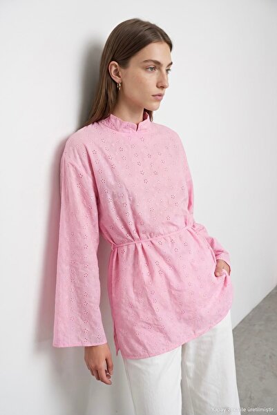 Hooopstore Mini Çiçek İşlemeli Soft Pembe Bluz