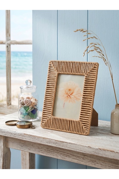 WOOF HOME Rustic Wicker Detailed Decorative Table Frame (25X30 cm)