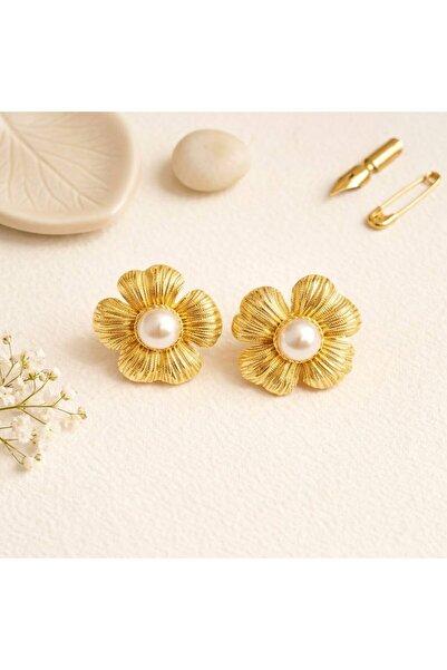 Archhazel Jewelery Gold Pearl Detailed Flower Steel Earrings