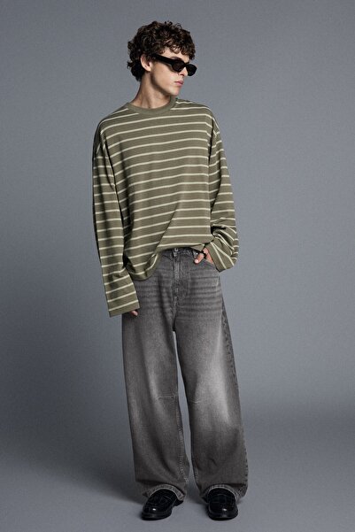 Bershka Arka tokalı neobarrel fit jean