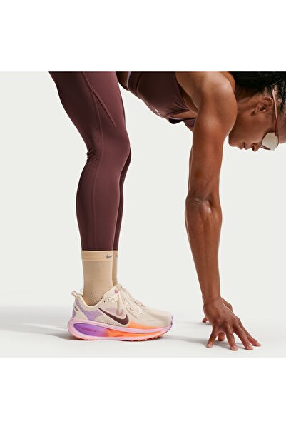 Nike Vomero 18 Koşu Spor Ayakkabısı 04-113 SPORTİKS ( Dar kalıp 1 beden büyük...
