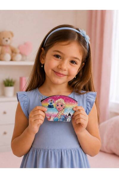 Generic Brand Girl's Wallet with Elsa Figure
